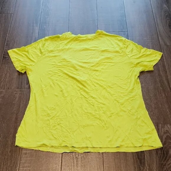 🍁 SHEIN mesh panel T-Shirt 🍁 - Picture 5 of 5